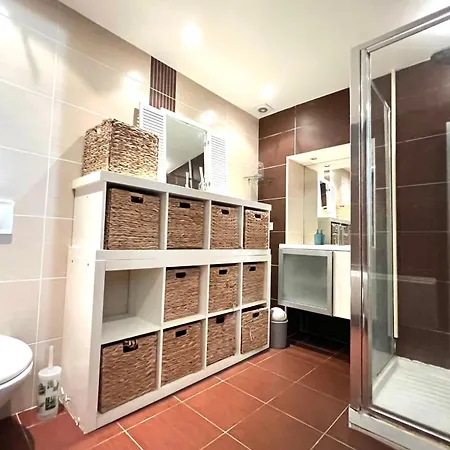 Townhouse Old - 4 People Αντίμπ